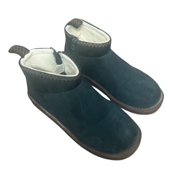 Muk Luks Lydia Side Zip Booties Size 8 - Picture 1 of 5